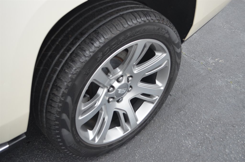 2015 Cadillac Escalade Premium photo
