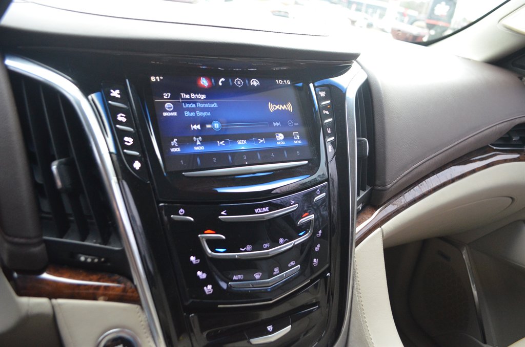 2015 Cadillac Escalade Premium photo