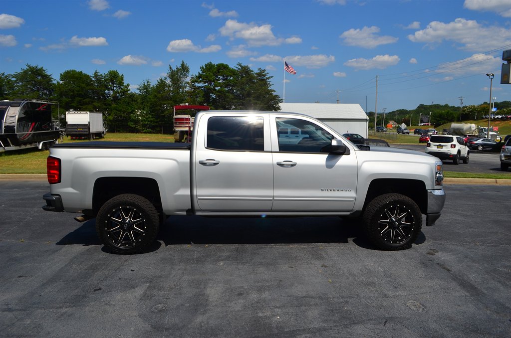 2016 Chevrolet Silverado - $16,888