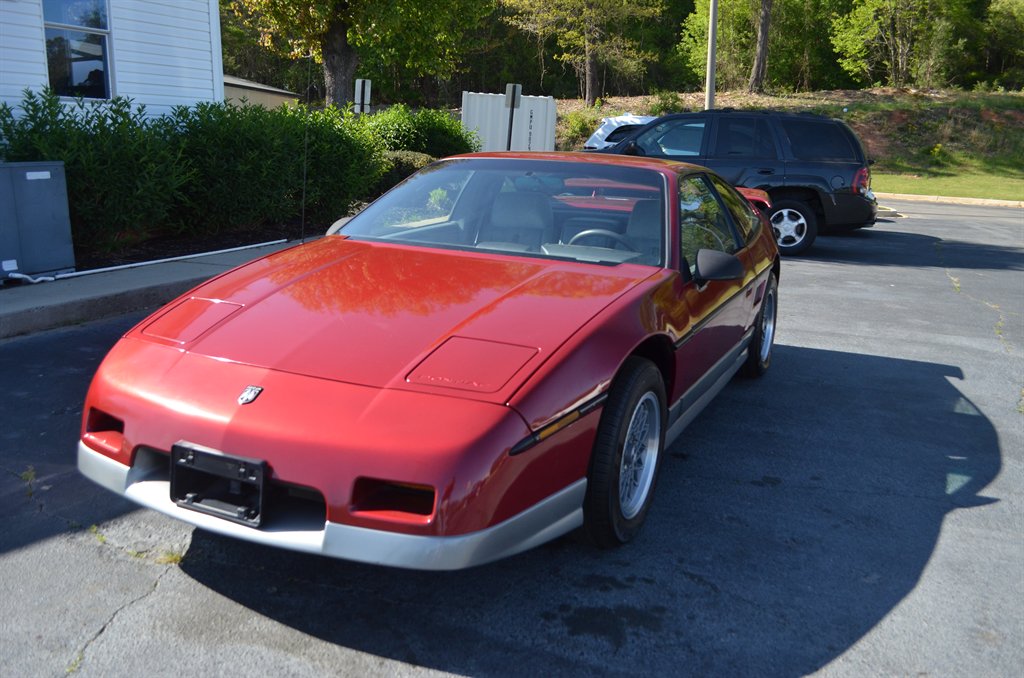 1987 Pontiac Fiero - $18,950