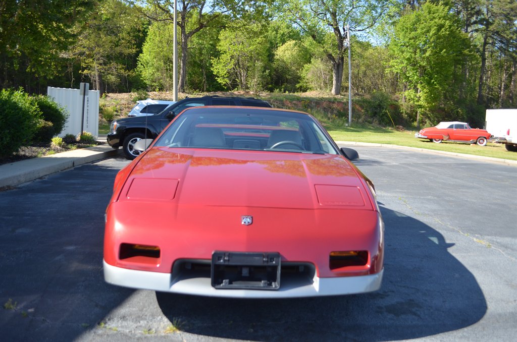 1987 Pontiac Fiero - $18,950