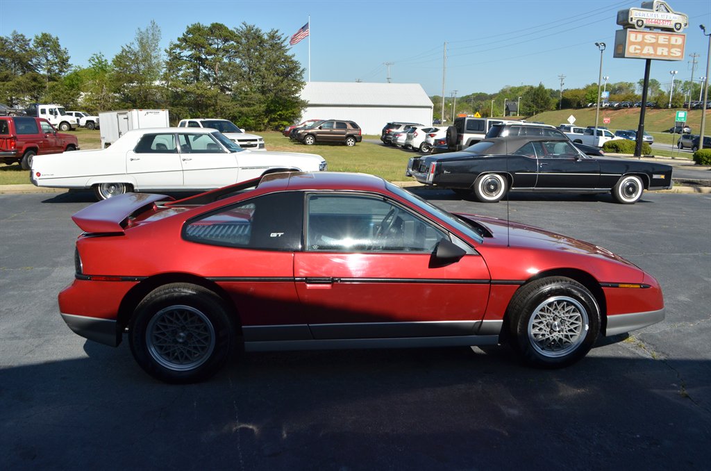 1987 Pontiac Fiero - $18,950