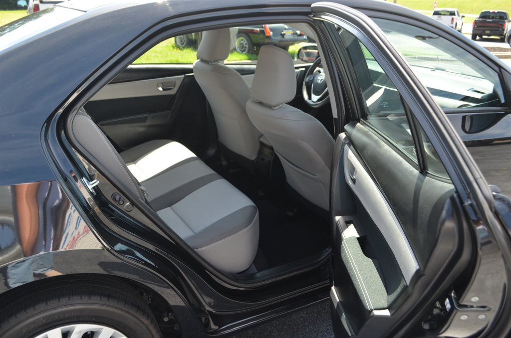 2017 Toyota Corolla - $17,999