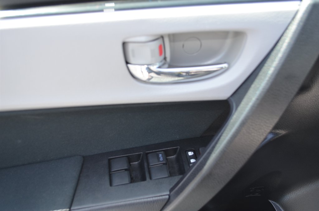 2017 Toyota Corolla - $17,999