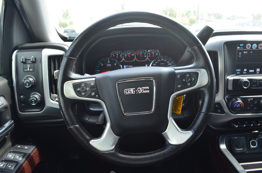 2018 GMC Sierra - $27,555