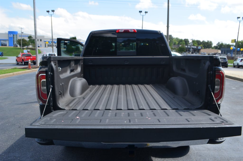 2018 GMC Sierra - $27,555