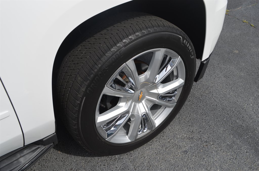 2018 Chevrolet Suburban - $26,999