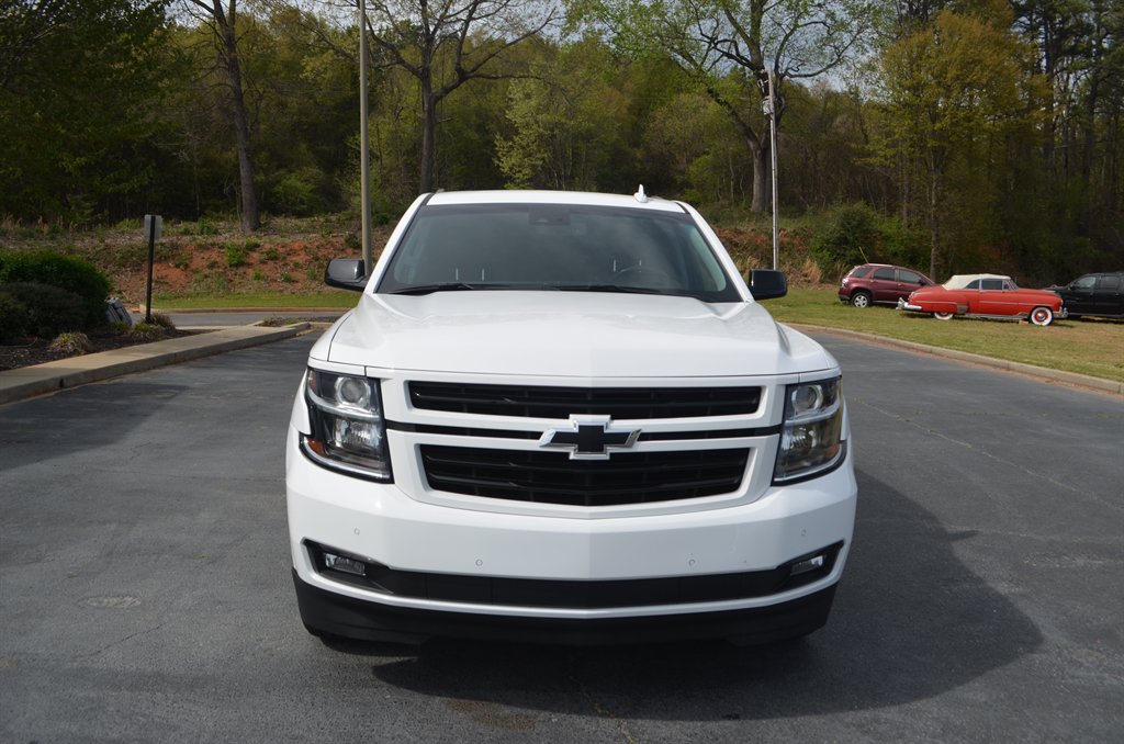 2018 Chevrolet Suburban - $26,999