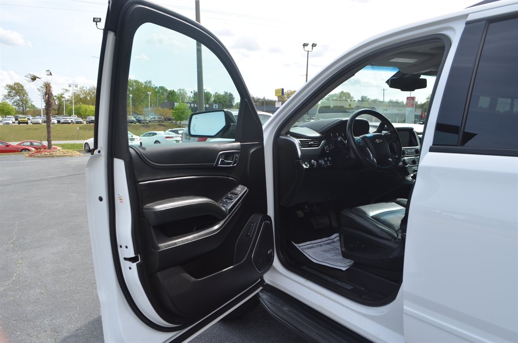 2018 Chevrolet Suburban - $26,999