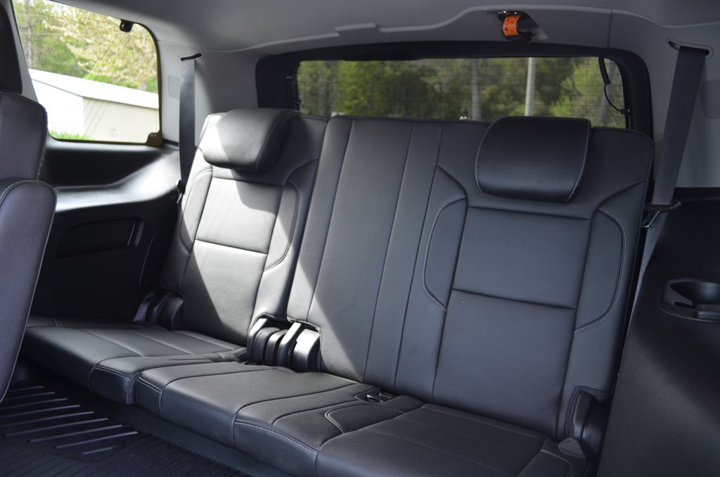 2018 Chevrolet Suburban - $26,999