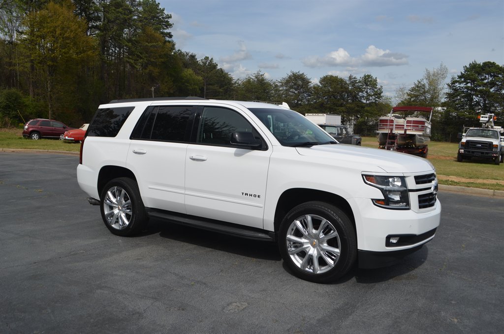 2018 Chevrolet Suburban - $26,999