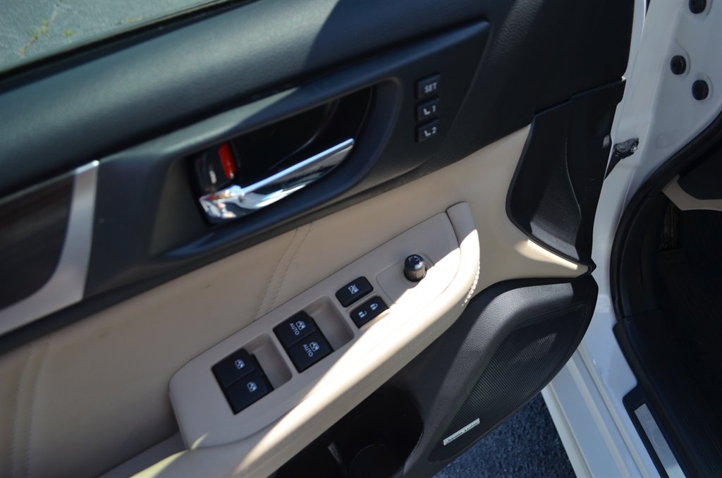 2019 Subaru Legacy Limited photo