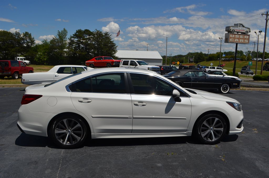 2019 Subaru Legacy Limited photo