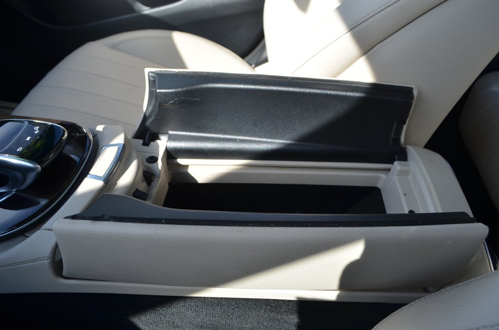 2019 Mercedes-Benz E-Class - $17,777