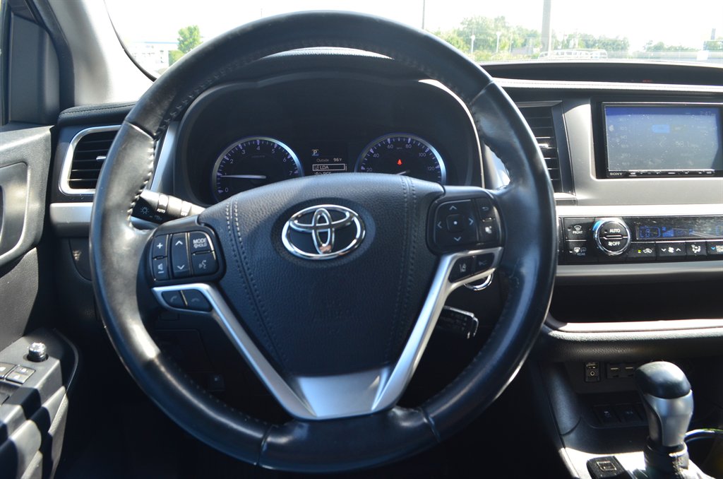 2019 Toyota Highlander - $16,950