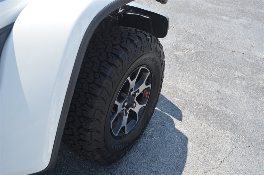 2019 Jeep Wrangler - $29,777