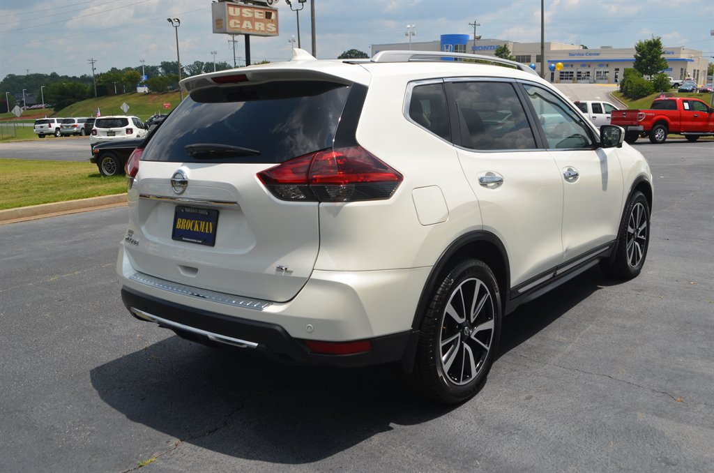 2020 Nissan Rogue - $19,950