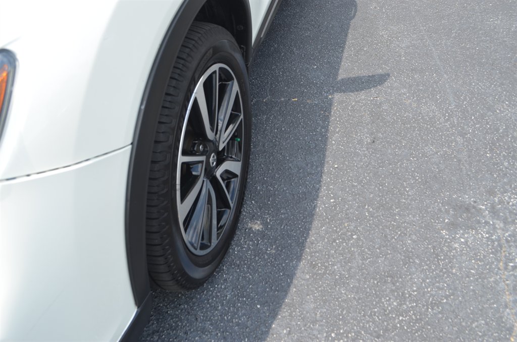 2020 Nissan Rogue - $19,950