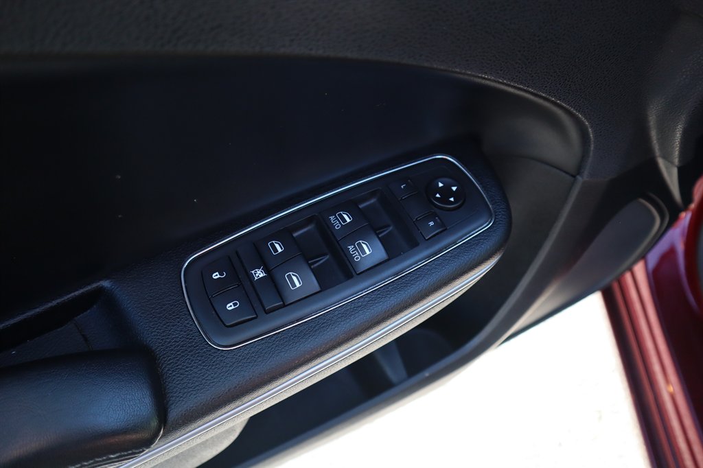 2020 Dodge Charger - $15,555