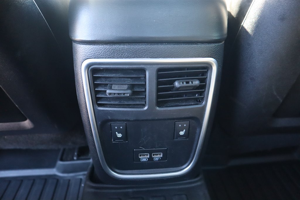 2020 Dodge Charger - $15,555