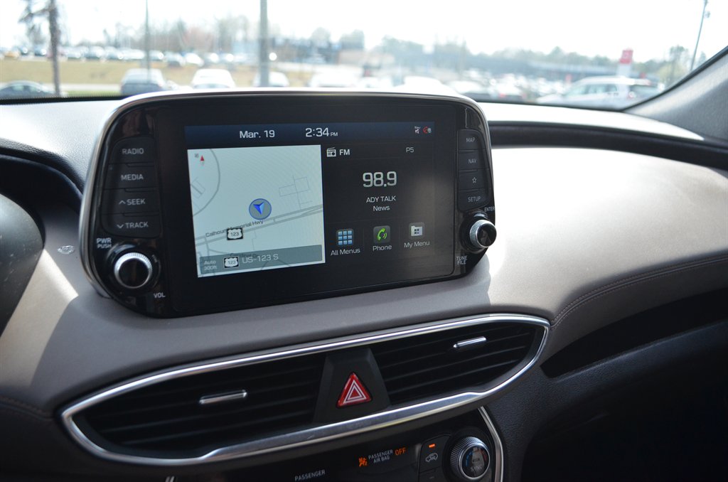 2020 Hyundai Santa Fe - $17,999