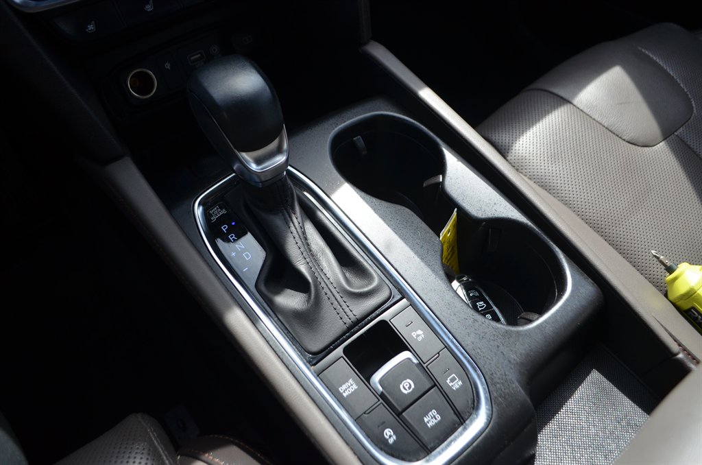 2020 Hyundai Santa Fe - $17,999
