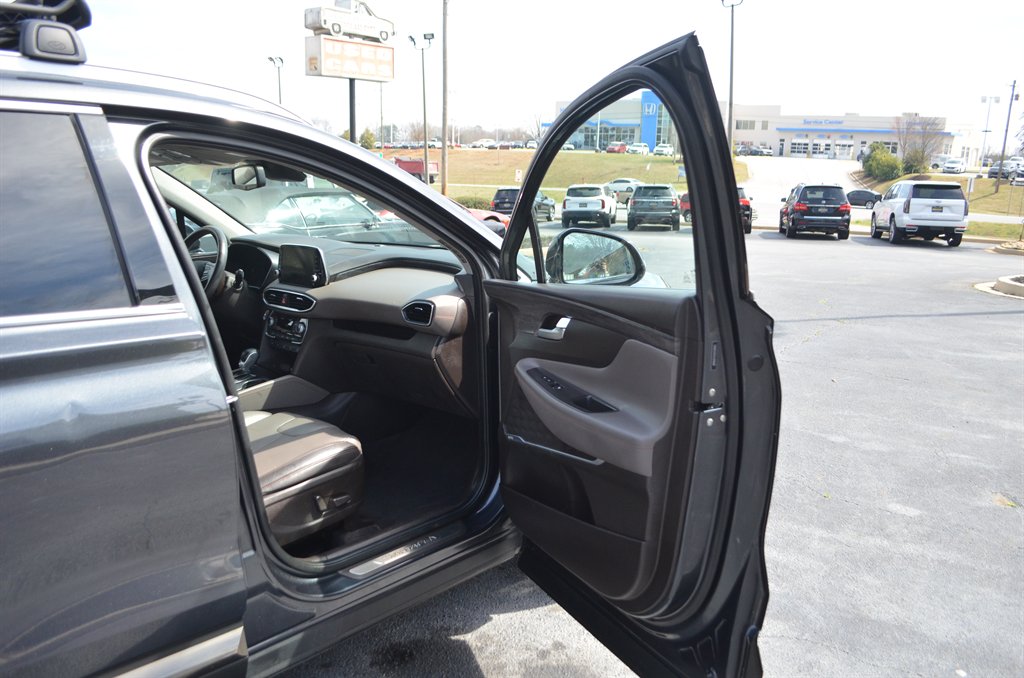 2020 Hyundai Santa Fe - $17,999