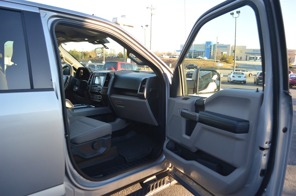 2020 Ford F150 XLT photo