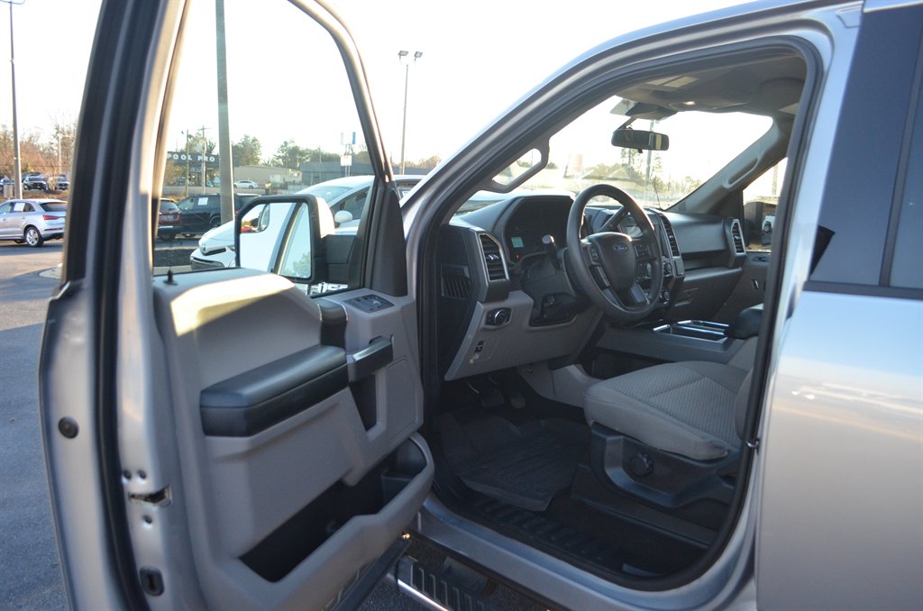 2020 Ford F150 XLT photo