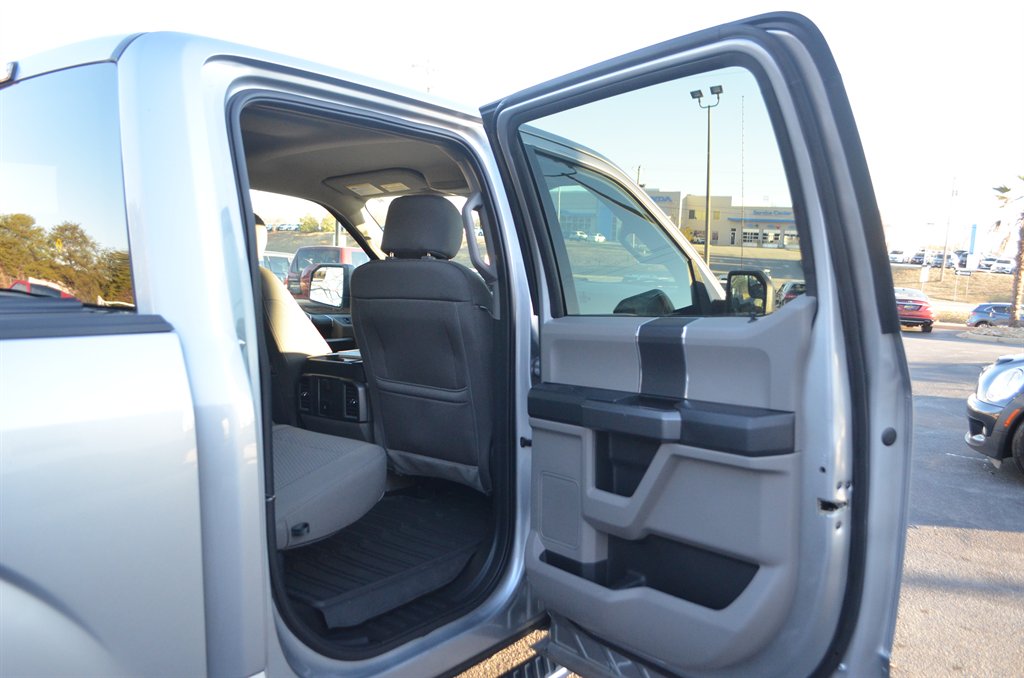 2020 Ford F150 XLT photo