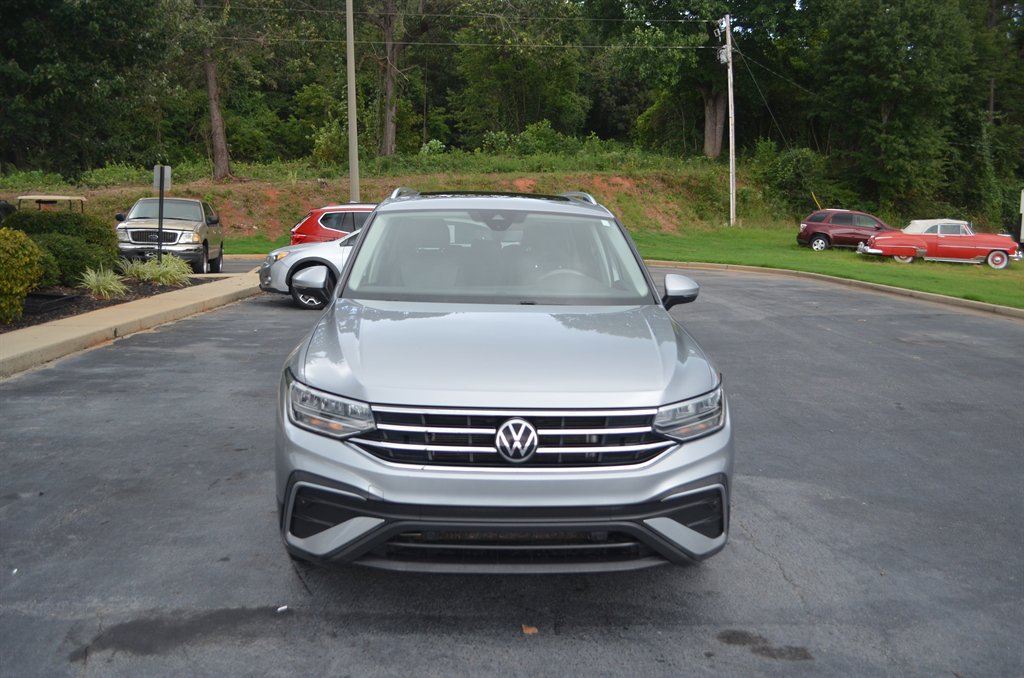 2022 Volkswagen Tiguan - $17,950