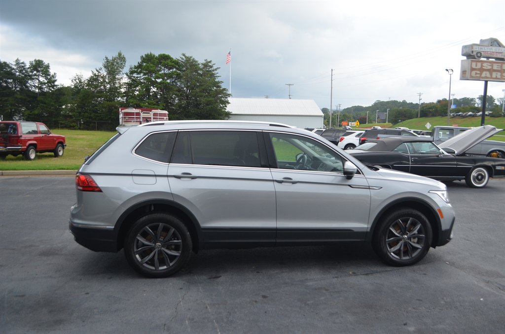 2022 Volkswagen Tiguan - $17,950