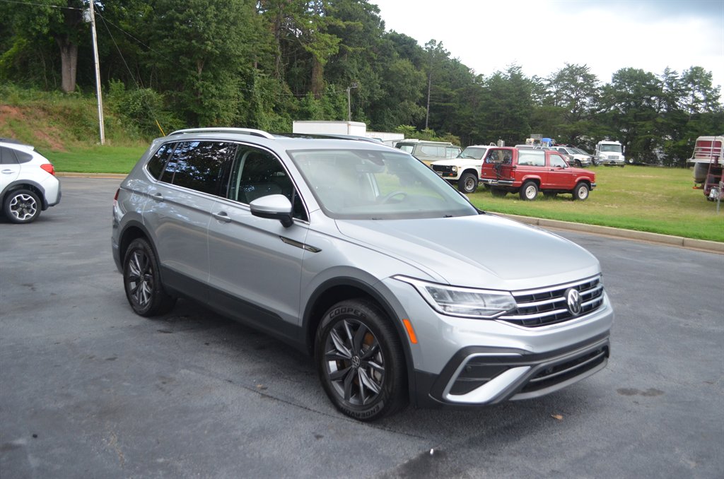 2022 Volkswagen Tiguan - $17,950
