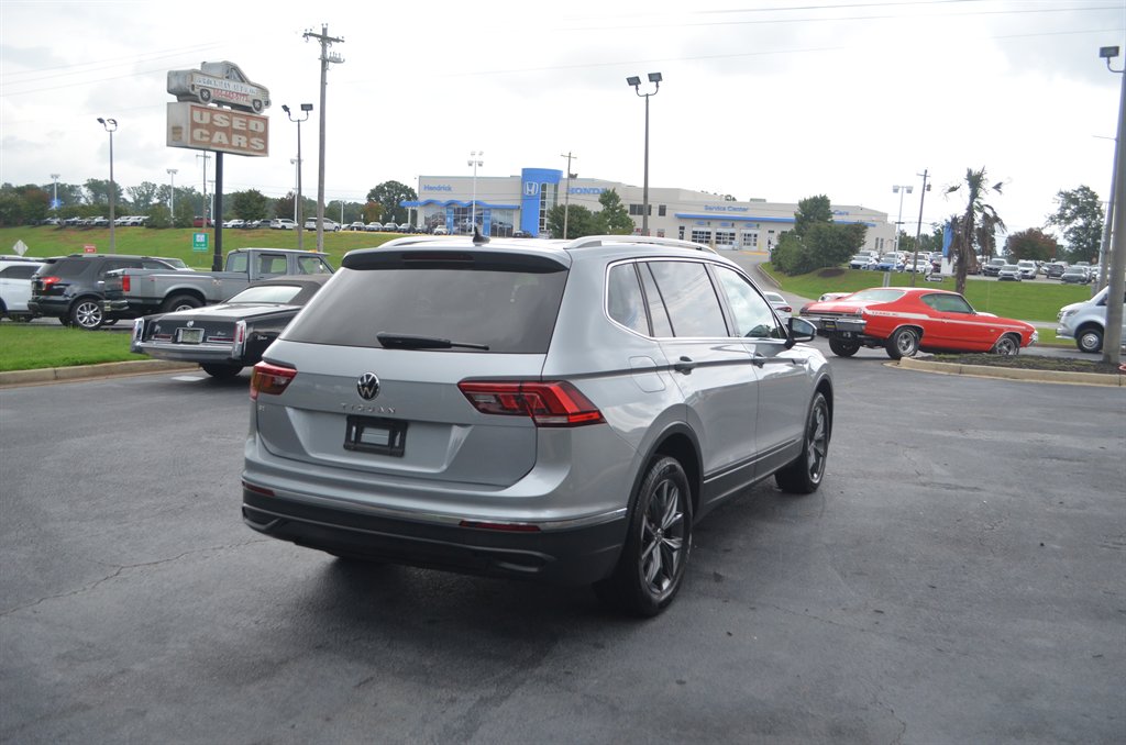 2022 Volkswagen Tiguan - $17,950