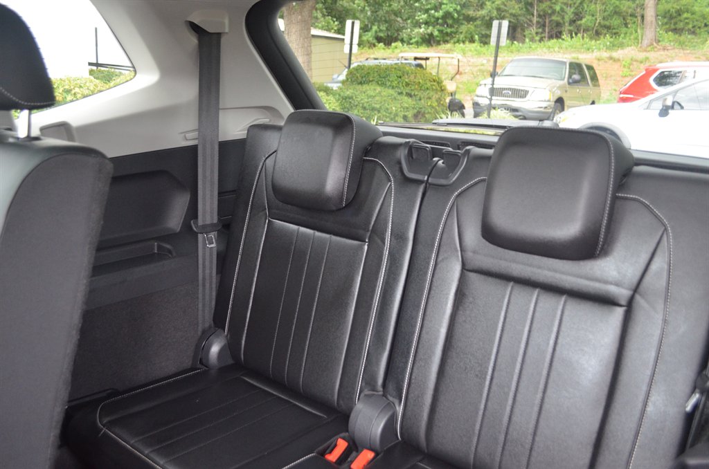 2022 Volkswagen Tiguan - $17,950