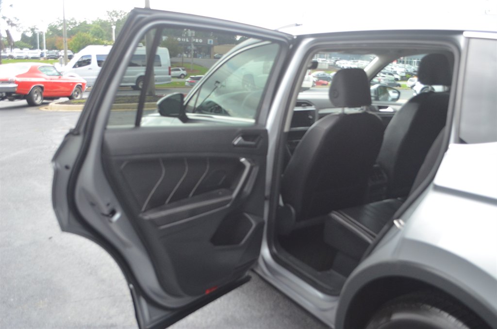 2022 Volkswagen Tiguan - $17,950