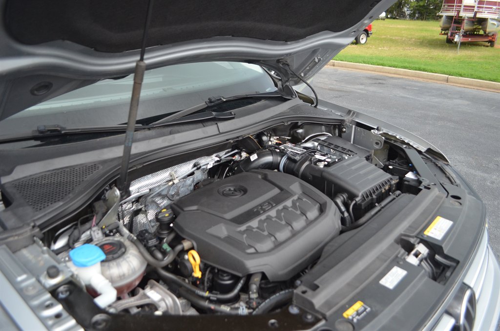 2022 Volkswagen Tiguan - $17,950