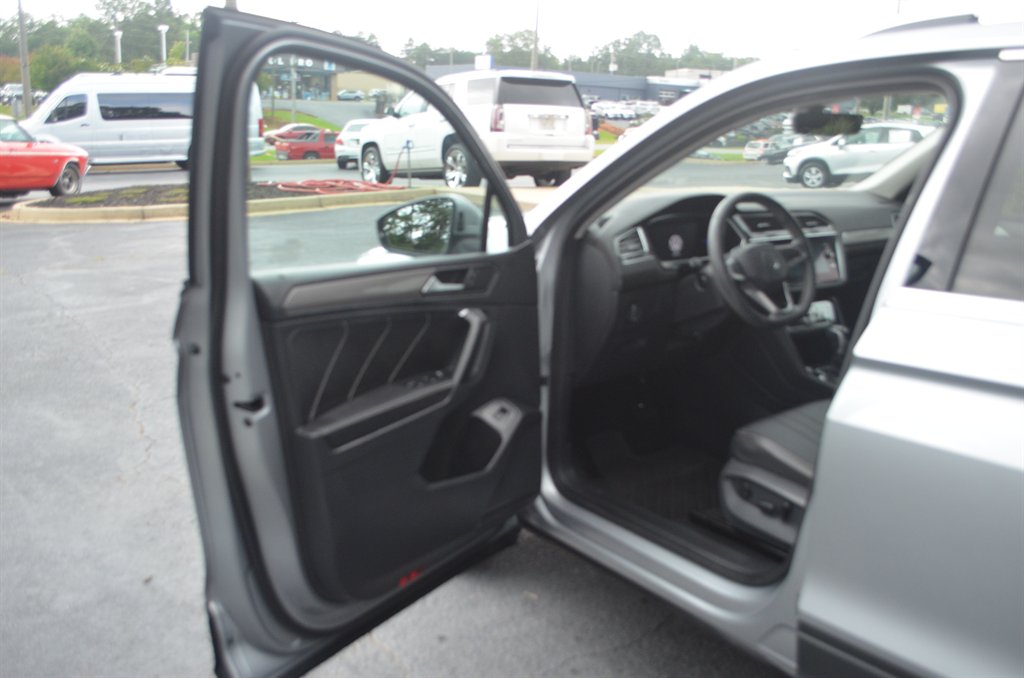 2022 Volkswagen Tiguan - $17,950