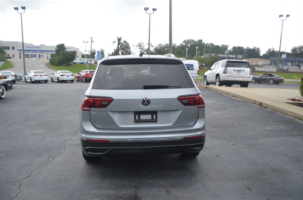 2022 Volkswagen Tiguan - $17,950
