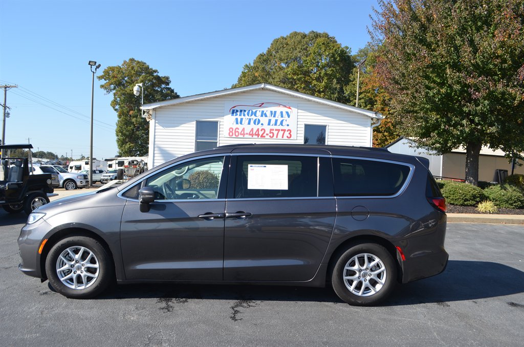 2022 Chrysler Pacifica - $19,950