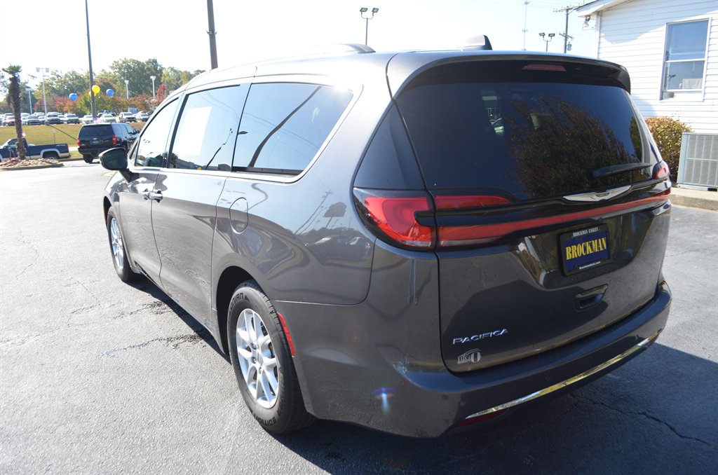 2022 Chrysler Pacifica - $19,950
