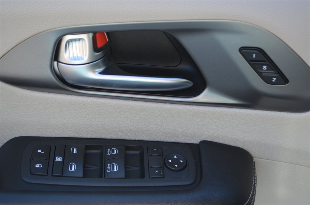 2022 Chrysler Pacifica - $19,950