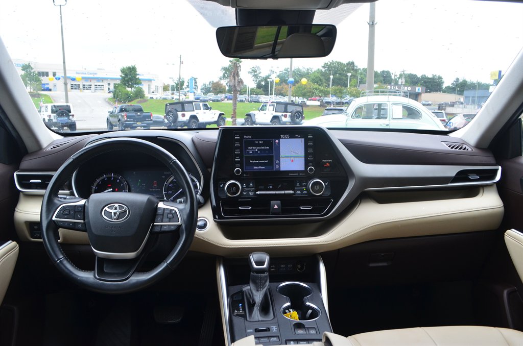 2022 Toyota Highlander - $27,950