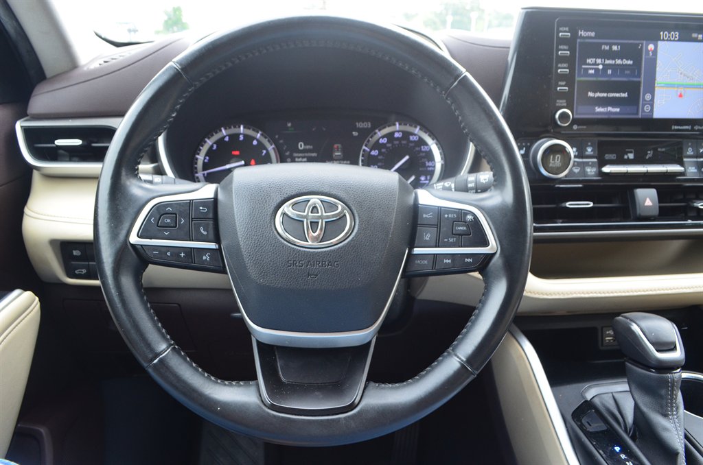 2022 Toyota Highlander - $27,950
