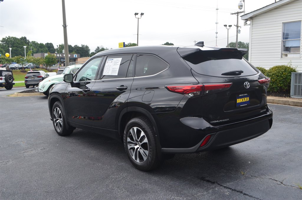 2022 Toyota Highlander - $27,950