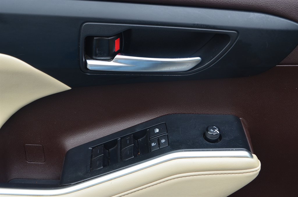 2022 Toyota Highlander - $27,950