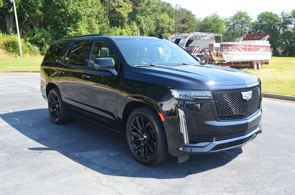 2023 Cadillac Escalade - $74,222