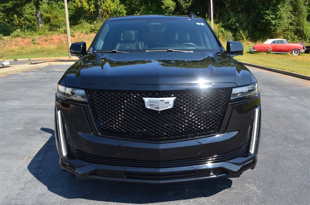 2023 Cadillac Escalade - $74,222
