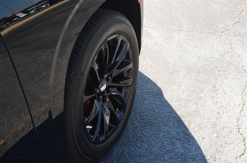 2023 Cadillac Escalade - $74,222