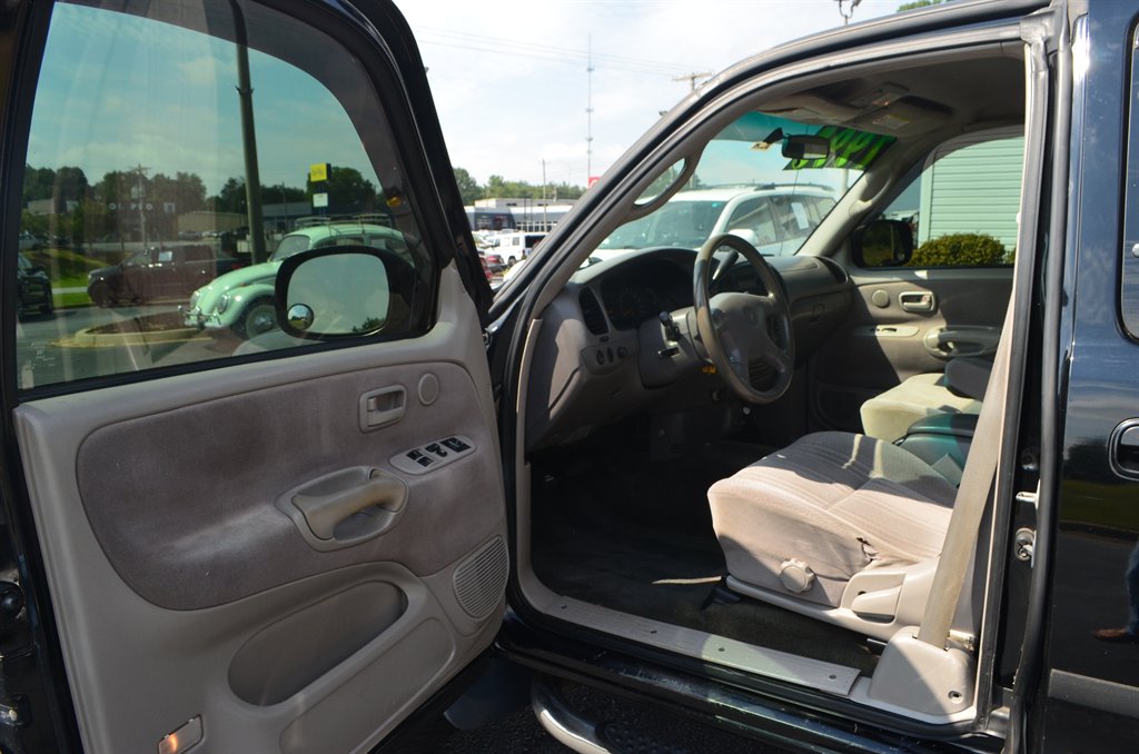 2001 Toyota Tundra - $6,999